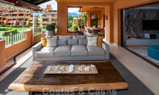 Ruim, luxe appartement te koop met zeezicht, in een eerstelijnstrand complex op de New Golden Mile tussen Marbella en Estepona 40009 