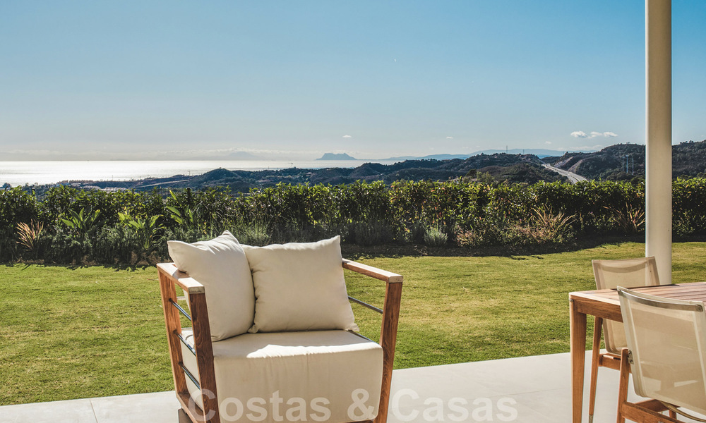 Instapklare, moderne - Andalusische, luxueuze nieuwbouw appartementen te koop met zeezicht in een gated resort in Benahavis - Marbella 40252