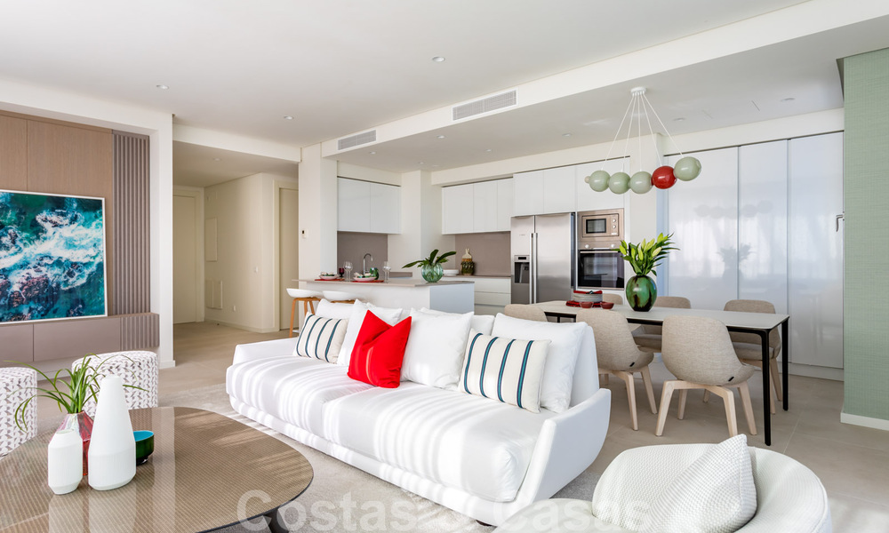 Instapklare, moderne - Andalusische, luxueuze nieuwbouw appartementen te koop met zeezicht in een gated resort in Benahavis - Marbella 40273
