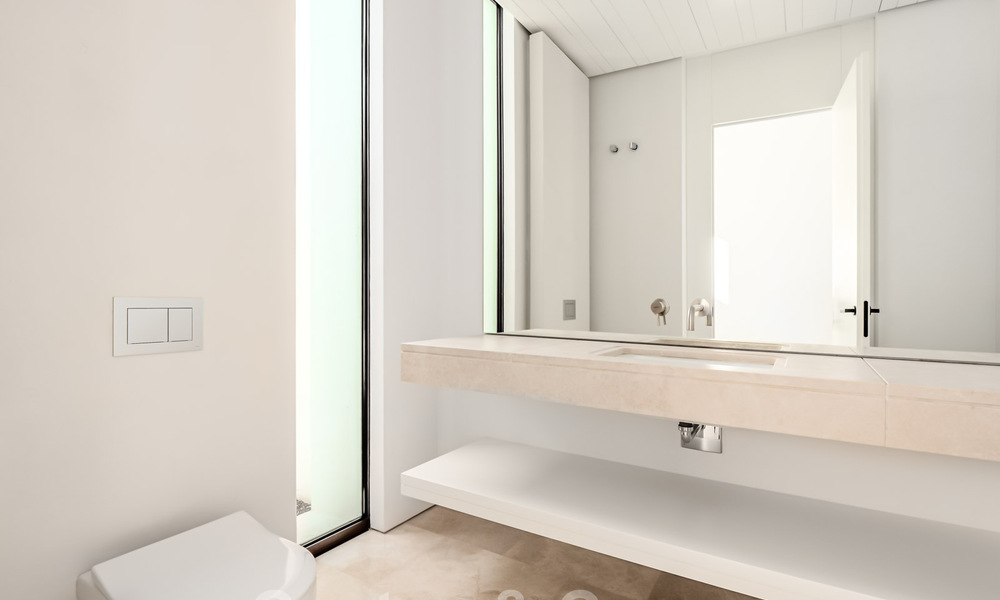 Hypermoderne, architecturale luxevilla te koop in exclusieve urbanisatie in Marbella - Benahavis 40381