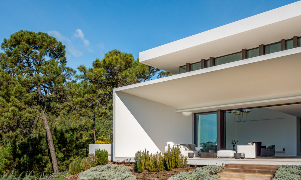 Hypermoderne, architecturale luxevilla te koop in exclusieve urbanisatie in Marbella - Benahavis 40395