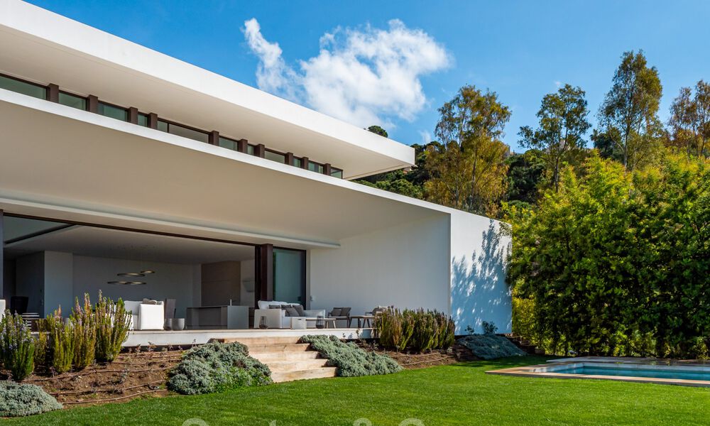 Hypermoderne, architecturale luxevilla te koop in exclusieve urbanisatie in Marbella - Benahavis 40397