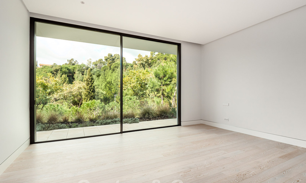 Hypermoderne, architecturale luxevilla te koop in exclusieve urbanisatie in Marbella - Benahavis 40408
