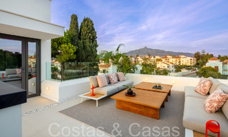 Moderne nieuwbouw villa te koop, op wandelafstand van het strand, beachside San Pedro de Alcantara, Marbella 71268 