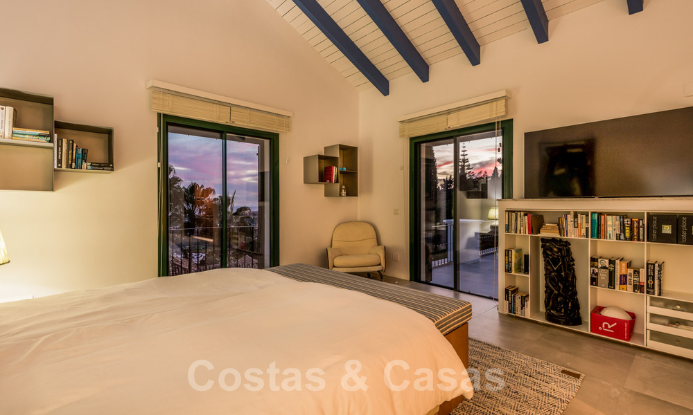 Magnifieke, traditionele, Andalusische luxevilla te koop met panoramisch zeezicht in Benahavis - Marbella 40786