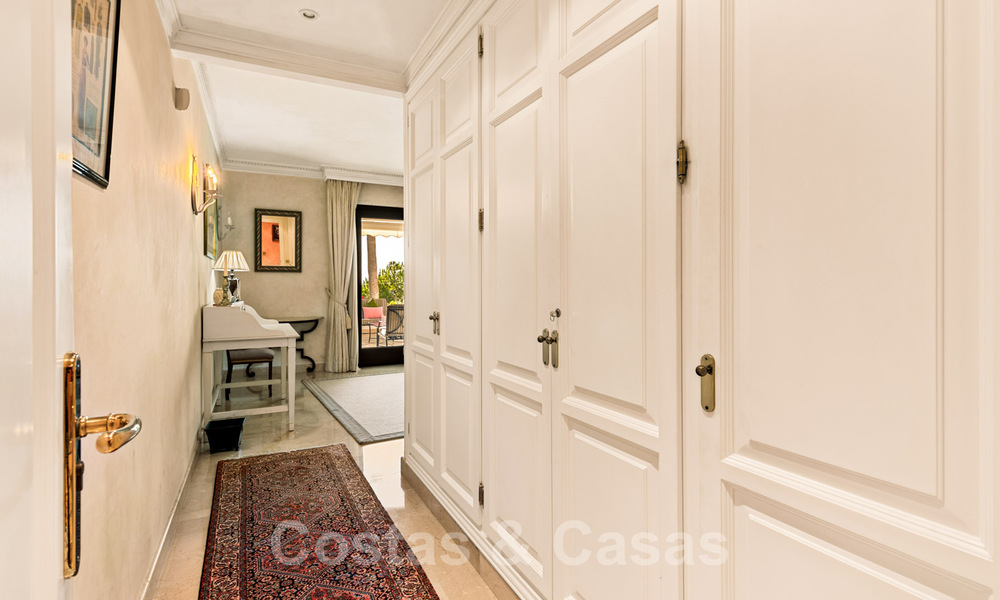 Luxe appartement te koop in een gated community en golf- en country Club vlak bij Marbella centrum 40966