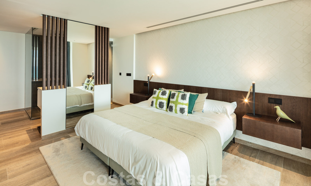 Eigentijds, modern, luxe appartement te koop met panoramisch zeezicht in Rio Real, Marbella 41278