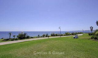 Torre Bermeja: Ruime luxe appartementen te koop in een exclusief, frontline strandcomplex, tussen Marbella en Estepona 41586 