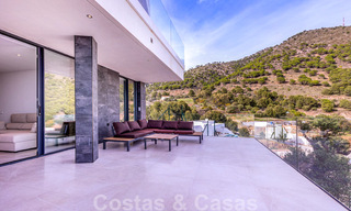 Architecturale, moderne luxevilla te koop in Mijas, Costa del Sol 41964 