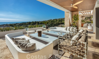 Eigentijdse, moderne luxevilla te koop in resort stijl met panoramisch zeezicht in Cascada de Camojan in Marbella 42104 