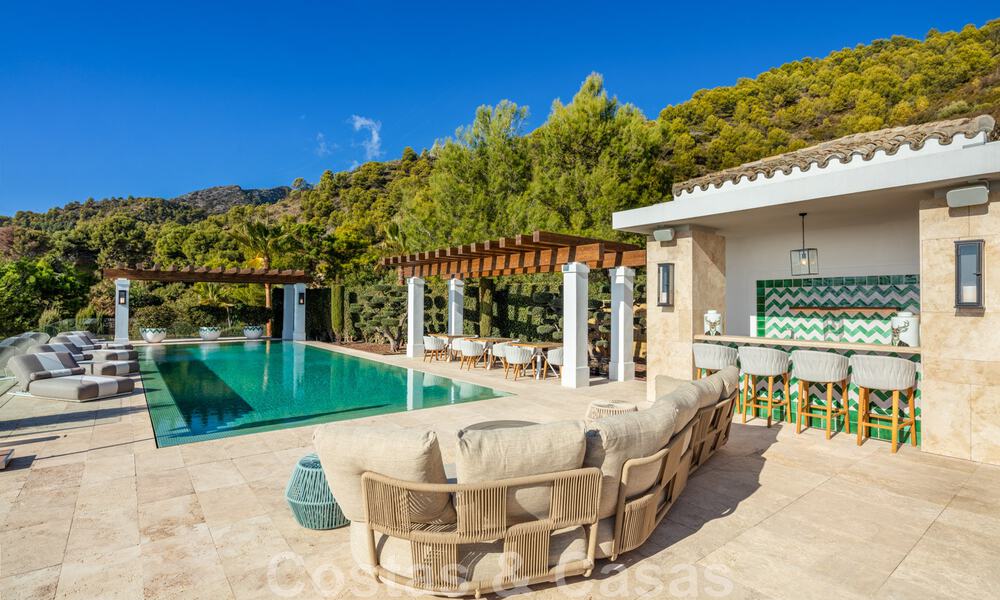 Eigentijdse, moderne luxevilla te koop in resort stijl met panoramisch zeezicht in Cascada de Camojan in Marbella 42107