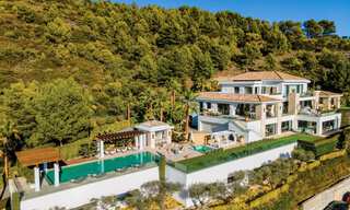 Eigentijdse, moderne luxevilla te koop in resort stijl met panoramisch zeezicht in Cascada de Camojan in Marbella 42109 