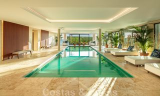 Eigentijdse, moderne luxevilla te koop in resort stijl met panoramisch zeezicht in Cascada de Camojan in Marbella 42125 