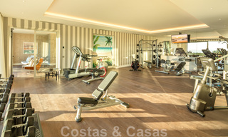 Eigentijdse, moderne luxevilla te koop in resort stijl met panoramisch zeezicht in Cascada de Camojan in Marbella 42127 