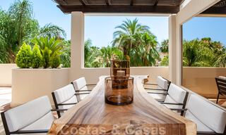 Luxe penthouse te koop in prachtig eerstelijnsgolf resort in Nueva Andalucia, Marbella 42192 