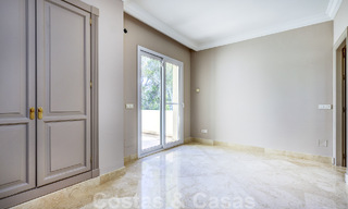 Luxe penthouse te koop in prachtig eerstelijnsgolf resort in Nueva Andalucia, Marbella 51691 