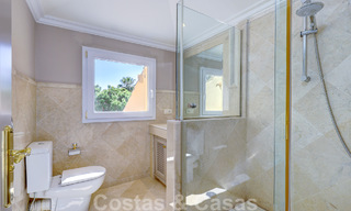 Luxe penthouse te koop in prachtig eerstelijnsgolf resort in Nueva Andalucia, Marbella 51707 