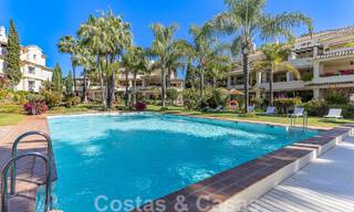 Luxe penthouse te koop in prachtig eerstelijnsgolf resort in Nueva Andalucia, Marbella 51711 