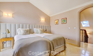 Luxe penthouse te koop in prachtig eerstelijnsgolf resort in Nueva Andalucia, Marbella 797015 