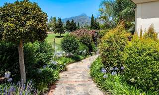 Luxe penthouse te koop in prachtig eerstelijnsgolf resort in Nueva Andalucia, Marbella 797033 