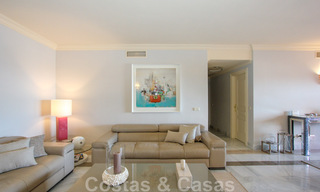 Groot appartement te koop met een mooi zeezicht in Benahavis - Marbella 42357 