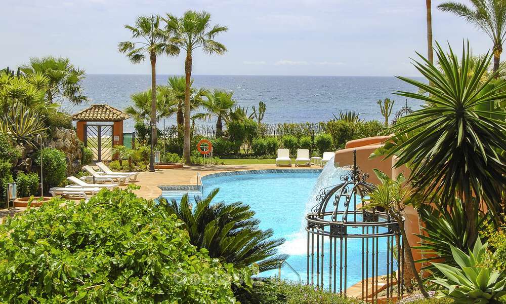 Menara Beach: appartementen te koop in een exclusief strandcomplex met zeezicht, o/d New Golden Mile tss Marbella en Estepona 42625