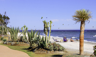 Menara Beach: appartementen te koop in een exclusief strandcomplex met zeezicht, o/d New Golden Mile tss Marbella en Estepona 42629 