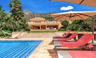 Indrukwekkende luxevilla in een Mediterrane architectuur, met open zeezicht in de begeerde woonwijk Sierra Blanca op de Golden Mile te Marbella 42907 