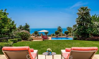 Indrukwekkende luxevilla in een Mediterrane architectuur, met open zeezicht in de begeerde woonwijk Sierra Blanca op de Golden Mile te Marbella 42943 