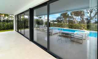 Nieuw! Eigentijdse luxevilla’s te koop op loopafstand van een prominente golfclub, op de New Golden Mile tussen Marbella en Estepona 43232 