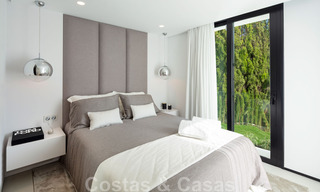 Prachtige, eigentijdse villa te koop gelegen in het hartje van Nueva Andalucia’s golfvallei in Marbella 43041 