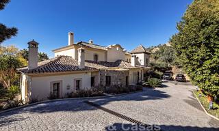 Ruime, Mediterrane villa te koop met zeezicht in het La Zagaleta Resort in Marbella - Benahavis 43965 