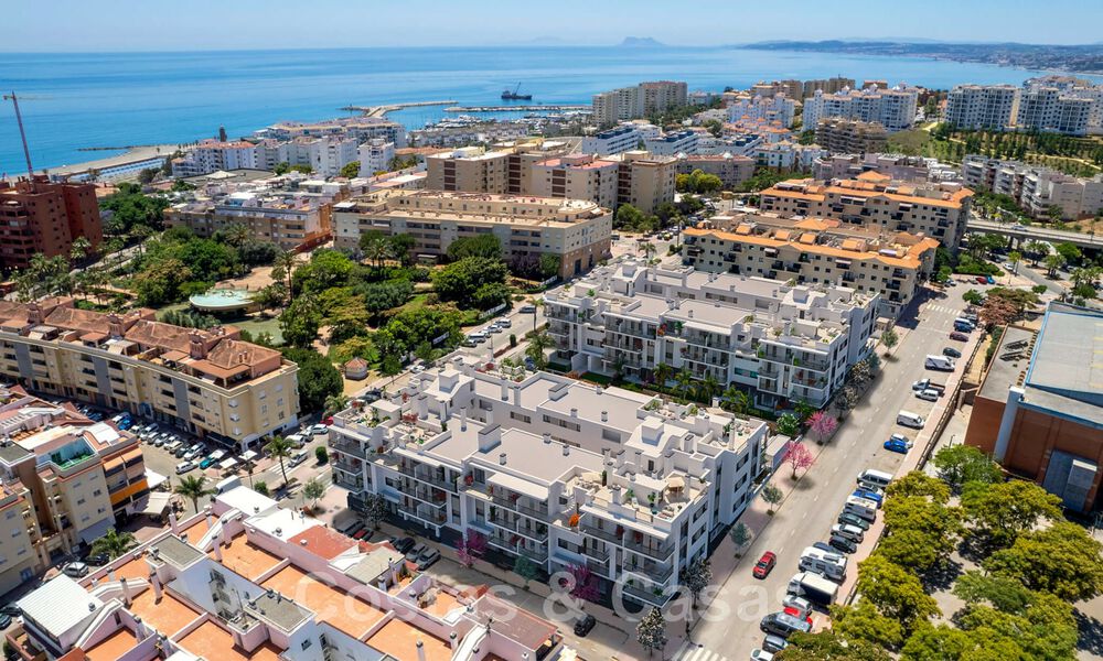 Nieuwe, moderne appartementen op loopafstand van het strand in het centrum van Estepona, Costa del Sol 43945