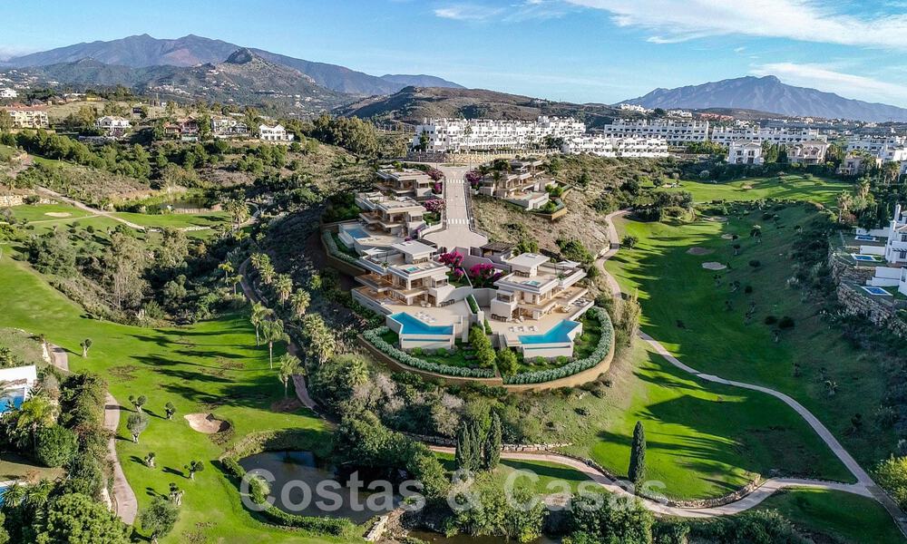 In aanbouw! 6 Spectaculaire luxevilla’s te koop i/e eigentijds architectuur gesitueerd i/e golfresort o/d New Golden Mile tussen Marbella en Estepona 43566