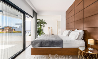 Instapklare, moderne villa te koop, op loopafstand van het strand en het centrum van San Pedro, Marbella 44129 