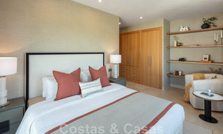 Uitmuntende luxevilla te koop in een moderne, Mediterrane architectuur, met zeezicht en in een golfresort in Benahavis - Marbella 44161 