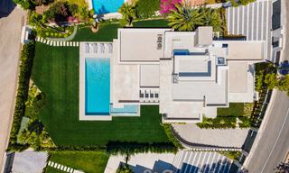 Indrukwekkende, moderne luxevilla met prachtig uitzicht op zee te koop in een begeerde urbanisatie op de Golden Mile van Marbella 44546 