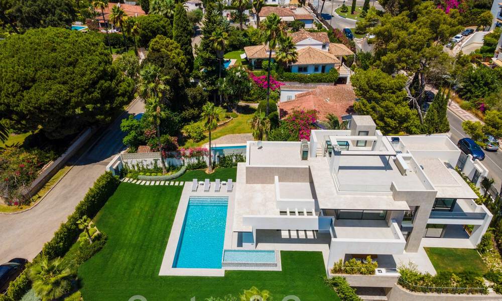 Indrukwekkende, moderne luxevilla met prachtig uitzicht op zee te koop in een begeerde urbanisatie op de Golden Mile van Marbella 44549