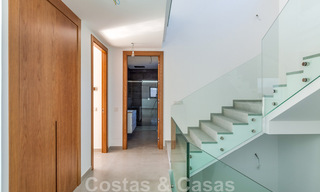 Nieuwe, eigentijdse villa te koop met open uitzicht op de golfbanen van het begeerde golfresort La Cala Golf, Mijas 44647 