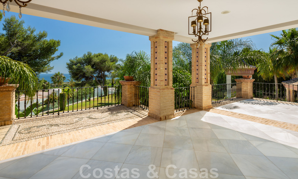 Majestueuze, hoogstaande luxevilla te koop met panoramisch zeezicht in een gated community op de Golden Mile van Marbella 44759