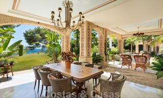 Majestueuze, hoogstaande luxevilla te koop met panoramisch zeezicht in een gated community op de Golden Mile van Marbella 44775 