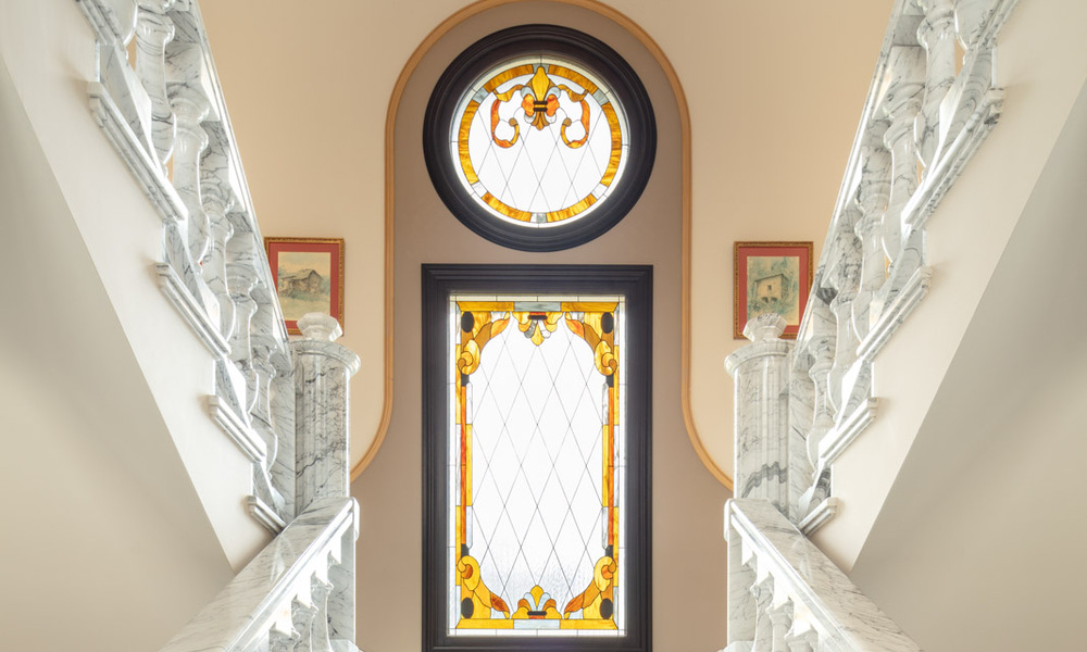 Majestueuze, hoogstaande luxevilla te koop met panoramisch zeezicht in een gated community op de Golden Mile van Marbella 44785