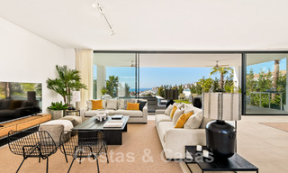 Instapklare, moderne villa te koop, eerstelijnsgolf met een prachtig zeezicht in Oost-Marbella 44976 