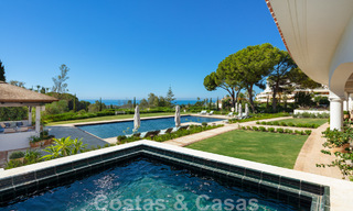 Meesterlijke designervilla te koop in één van de meest begeerde area’s op Marbella’s Golden Mile met zeezicht 45956 