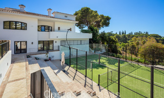 Meesterlijke designervilla te koop in één van de meest begeerde area’s op Marbella’s Golden Mile met zeezicht 45961 