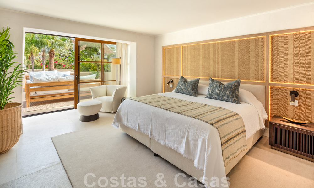 Andalusische, modernistische villa te koop met panoramisch uitzicht, beachside, op de Golden Mile van Marbella 44907