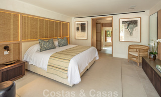 Andalusische, modernistische villa te koop met panoramisch uitzicht, beachside, op de Golden Mile van Marbella 44908 