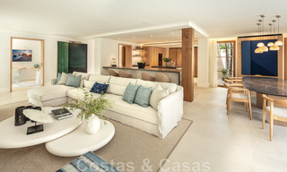 Andalusische, modernistische villa te koop met panoramisch uitzicht, beachside, op de Golden Mile van Marbella 44920 