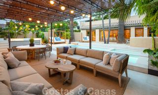 Andalusische, modernistische villa te koop met panoramisch uitzicht, beachside, op de Golden Mile van Marbella 44925 