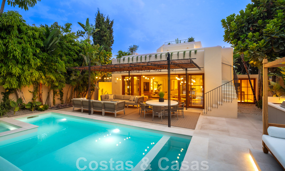 Andalusische, modernistische villa te koop met panoramisch uitzicht, beachside, op de Golden Mile van Marbella 44928